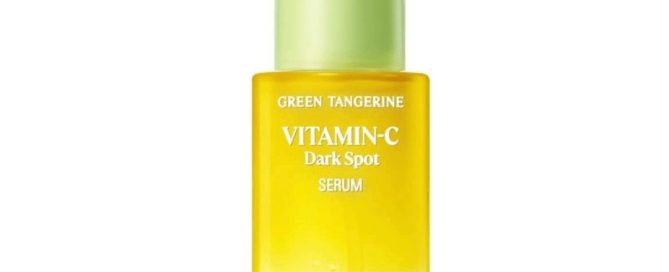 While it’s a powerful active ingredient, a well-formulated Korean vitamin C serum can actually have anti-inflammatory properties.